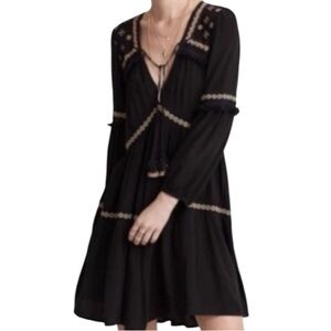 American Eagle  Black Flowy Boho Embroidered Tiered Long Sleeved Dress Sz L